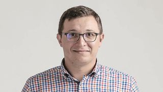 Seful companiei care a decis ca saptamana de lucru sa aiba patru zile vorbeste despre asta