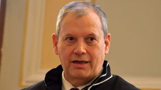 Dumitru Prunariu a obtinut de la TAROM despagubiri de 54.000 de euro!
