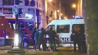 Doua adolescente, una de 17 si alta de 19 ani, au fost arestate in Franta pentru pregatirea unui atac terorist