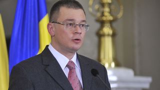 Mihai Razvan Ungureanu a demisionat de la conducerea SIE. Mihaita Calimente: Ungureanu a demisionat din motive de sanatate. Iohannis a cerut sefilor Parlamentului sa declare functia vacanta | UPDATE