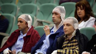 La un an de la incendiul din Colectiv, un pacient inca mai este internat intr-un spital din strainatate, alti zece fac recuperare sau tratament