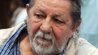 Papaiani a fost casatorit de doua ori si are doi copii, Sebastian si Alkys