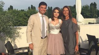 Mama Ioanei l-a dat oficial in judecata pe Cristi Boureanu! Dupa scandalul urias, Irina solicita instantei custodia fetei pe care o are cu politicianul