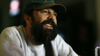 Dezvaluiri. In noaptea mortii, Gyuri Pascu a chemat la ora 3 o ambulanta. Medicul i-a dat un diazepam si i-a pus diagnosticul "atac de panica". La ora 5 a murit