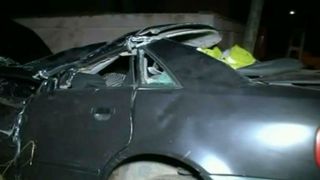 Au iesit sa sarbatoareasca, insa au ajuns in spital! Trei tineri au fost la un pas de moarte, dupa ce masina in care se aflau s-a transformat intr-un morman de fiare