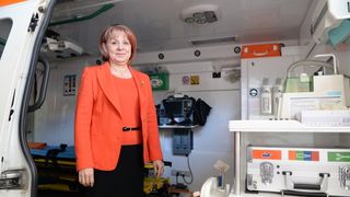 Sefa Ambulantei Bucuresti castiga 9.400 de lei pe luna! Alis Grasu si-a gresit initial declaratia de avere, dupa care a corectat-o