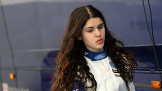 FOTO Frumoasa Alexandra Marinescu piloteaza in Formula 4, dar prezinta si moda! Tanara primeste mesaje de la piloti din Formula 1