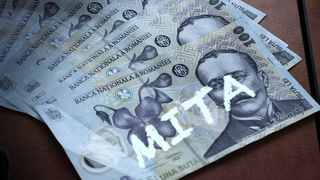 Mita de 1.000 de lei i-a adus unui medic bucurestean controlul judiciar si interdictia de a-si exercita profesia