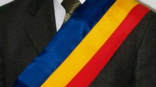 Un primar din judetul Iasi si-a pierdut mandatul dupa ce i-a dat un pumn unui consilier