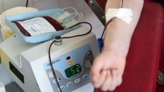 Medicul şi asistenta de la Spitalul de Arşi care i-au făcut unei femei transfuzie greşită de s&acirc;nge, acuzaţi de ucidere
