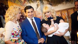 Deputatul Adrian Gurzau a avut-o nasa la botezul baiatului chiar pe Elena Udrea