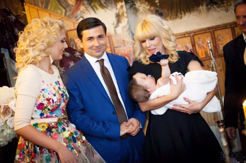 Deputatul Adrian Gurzau a avut-o nasa la botezul baiatului chiar pe Elena Udrea