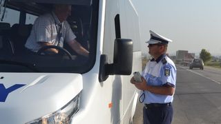 Controale ale Politiei si ANSVSA la intrarile in Capitala. Vor fi verificate toate transporturile de alimente si de animale vii