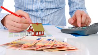 Ministerul Finanţelor: Băncile vor putea accesa de luni garanţiile suplimentare pentru Prima Casă