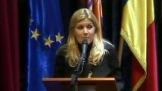 Ne-am obişnuit cu adevărate vedete &icirc;n Parlamentul Rom&acirc;niei! Numai că s-ar putea să răm&acirc;nem fără ele. Cele mai spumoase personaje nu mai candidează la alegerile din iarnă!