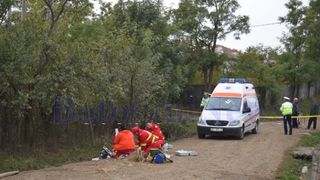 Un copil de 8 ani din Botosani a murit dupa ce a fost implicat intr-un accident de caruta. Tatal si fratele lui sunt grav raniti