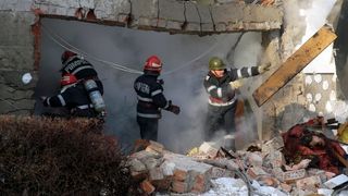 Doua persoane au fost ranite intr-o explozie din orasul prahovean Breaza. Casa a ars in proportie de 80%