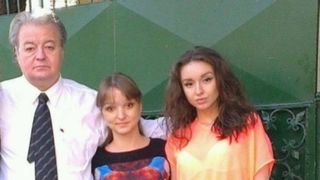 Acuzatii grave din partea surorii lui Vadim Tudor: "Fetele tribunului l-au bagat in pamant pentru bani"