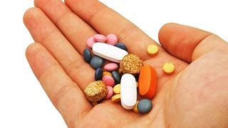 Ministrul Sanatatii anunta reducerea preturilor la medicamente