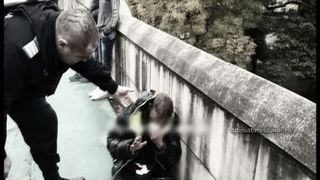 O femeie a fost atacata in plina strada la Timisoara. Un tanar a incercat sa ii fure geanta