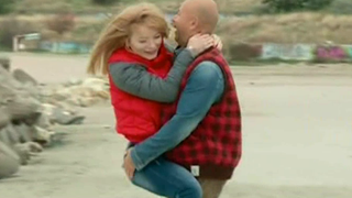 Love story mai tare ca Romeo si Julieta. Ei sunt Florin si Julia. El e roman, ea ucrainianca si se iubesc enorm