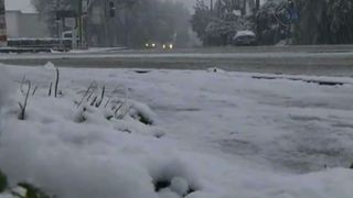 In Neamt e iarna in toata regula, spre bucuria celor mici! Pe Ceahlau zapada masoara deja un metru