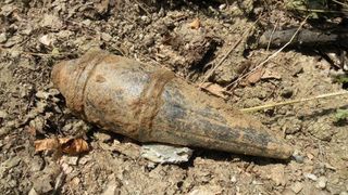 Obuze neexplodate &icirc;n apropierea calei ferate. Circulaţia feroviară &icirc;ntre Sibiu şi Copşa Mică, &icirc;ntreruptă