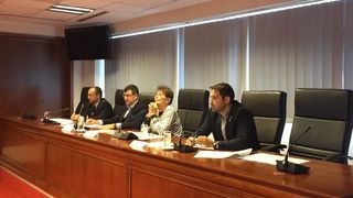 Tudor Ionescu, la una din intalnirile de la Primaria Capitalei, organizata de el