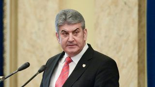 Instanţa supremă &icirc;ncepe judecarea dosarului lui Gabriel Oprea privind maşina de lux cumpărată de DIPI