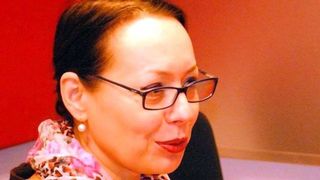 Managerul de la Radio Iasi ar fi incasat o prima uriasa pentru ziua ei de nastere! Desi castiga lunar 12000 de lei, Claudia Cracaleanu ar fi primit 18000 de lei bonus