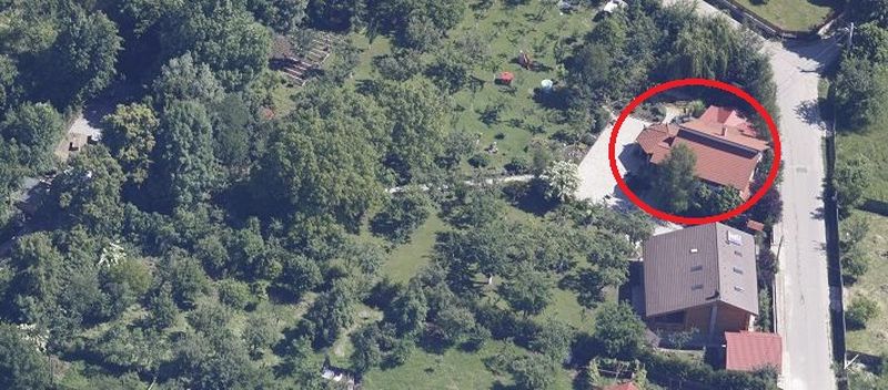 Langa vila sotilor Ponta, aflata sub sechestru, se afla vila care apartine in acte doar Dacianei