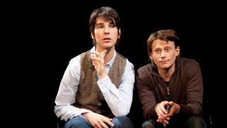 Anghel Damian, pe scena de teatru, alaturi de actorul Marius Manole