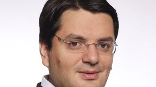 In anul tragediei de la Colectiv, ministrul Banicioiu si-a mai luat o casa: a cincea! Sotia fostului guvernant a facut credit de 100.000 de euro