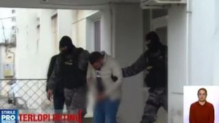 Interlopii "Parfum" si "Titoasca" din Pitesti, retinuti dupa ce au snopit in bataie un barbat de 43 de ani