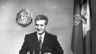 Cum a interzis Nicolae Ceausescu concursurile cu premii in bani si masini la TVR: "Sa blocati banii acestia! Aceste concursuri sa se faca cu elevii, cu pionierii!"