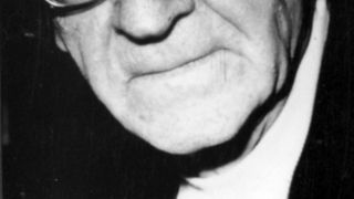 Asa arata mormantul lui Mircea Eliade din Chicago! Urnele cu cenusa ale marelui scriitor si ale ultimei sale sotii sunt ingropate impreuna