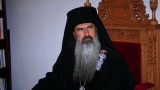 Scrisoarea unui grup de preoti catre Patrarhia Romana: "Suntem umiliti, jecmaniti si adusi la sapa de lemn"