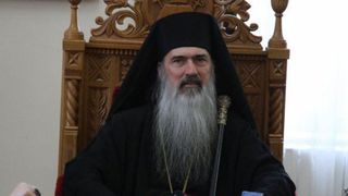 Arhiepiscopul Constantei a starnit noi controverse cand s-a prezentat la Politie, pentru controlul judiciar. A fost luat la rost de un alt preot