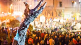 Un impresar a dispărut cu 50.000 de euro din banii donaţi pentru răniţii din ”Colectiv”