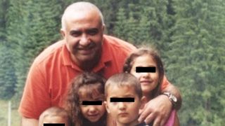 Hayssam, alaturi de patru din cei sapte copii