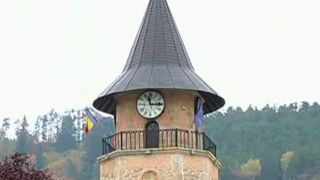 Ne asteapta o noapte lunga. Ziua de maine va avea 25 de ore, pentru ca Romania trece la ora oficiala de iarna.