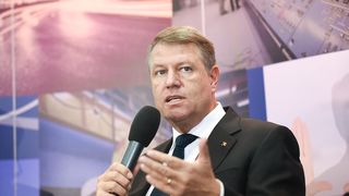 Klaus Iohannis: După un an de la Colectiv, mi-aş fi dorit să ştim totuşi cine s-a făcut vinovat de acest accident teribil