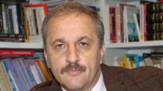 Vasile D&acirc;ncu: Am comemorat drama de la Colectiv şi suntem foarte buni meseriaşi &icirc;n a face ritualuri de &icirc;nmorm&acirc;ntare sau de jelanie"