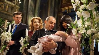 Sotii Cirstoiu sunt nasii micutei Sofia Anais, alaturi de primarul Chisinaului, Dorin Chirtoaca