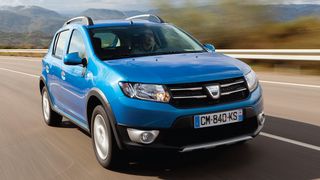 Dacia, o masina tot mai cautata de catre britanici. Vanzarile au crescut cu 63% in octombrie