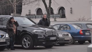 Sorin Blejnar, alaturi de mama sa, surprins de paparazzii WOWbiz.ro, langa bolidul fostului sef al ANAF
