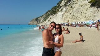 Afaceristul din Timisoara apare aici alaturi de fiica lui