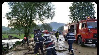Cod galben de inundatii in trei judete din Romania. Atentionarea este valabila pana maine la pranz.