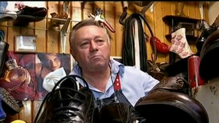 Meserii pe cale de disparitie. Tinerii nu vor sa fie cizmari, fierari sau croitori, desi aceste meserii sunt la mare cautare