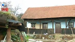 Au renuntat la Italia si si-au cumparat o casa intr-un sat din Apuseni. Iata in ce colt de rai traiesc un italian si sotia lui romanca